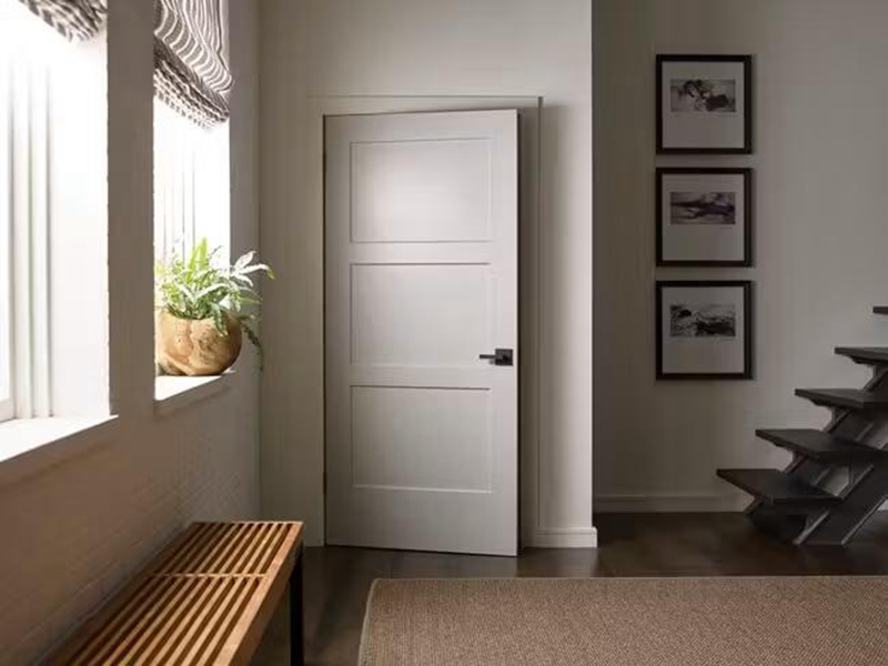 Межкомнатные двери регулярной формы современного стиля штейновые белые отжатые мембраной ПВК