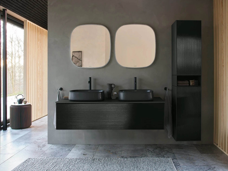 Минималистский черный шкаф для ванной комнаты с прозрачной текстурой дерева